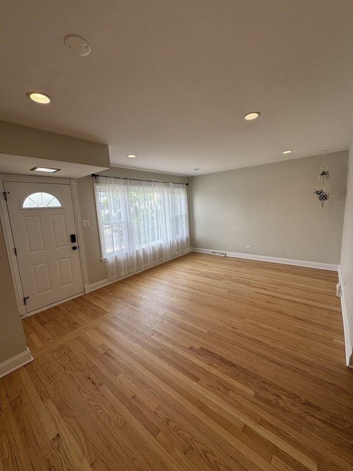 5309 N Central Ave #1 - Photo 4 of 10