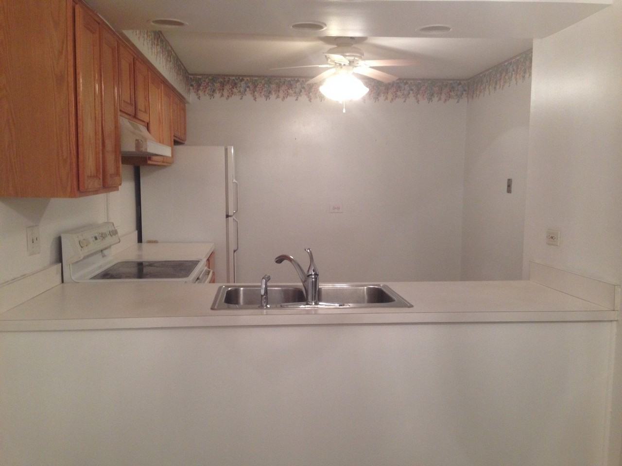 4424 Euclid Ave #1D - Photo 5 of 13