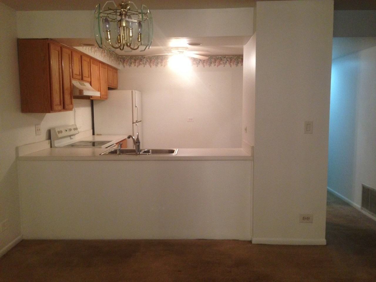 4424 Euclid Ave #1D - Photo 6 of 13