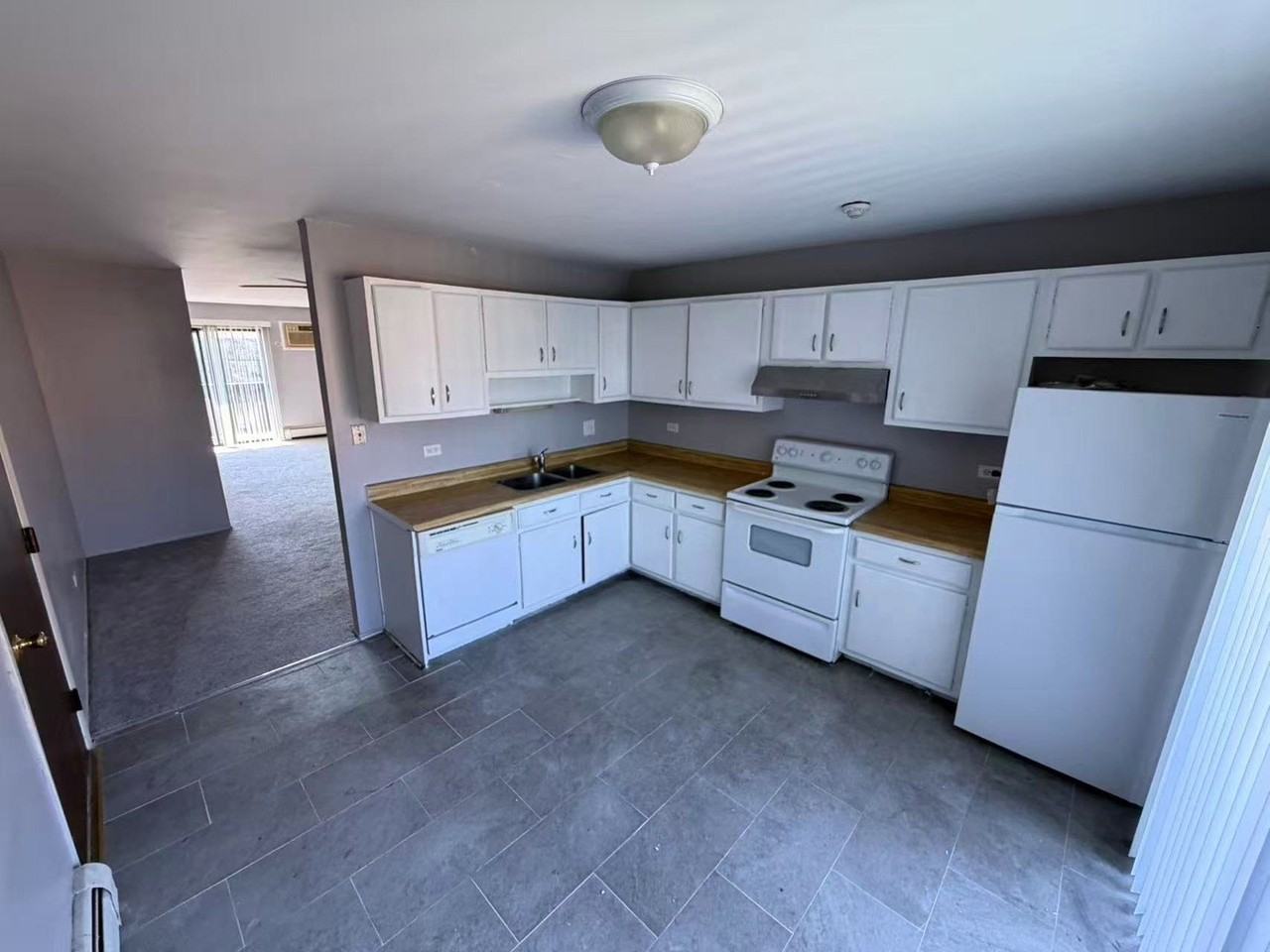 535 Brookside Dr #E - Photo 3 of 7