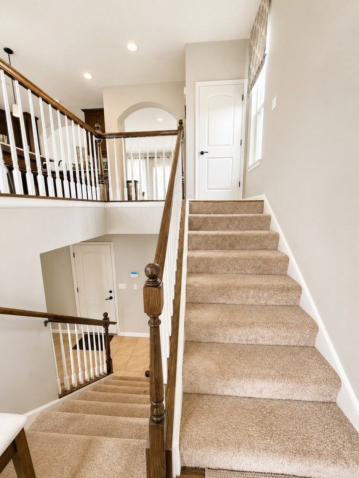 342 S Western Ave - Photo 2 of 13