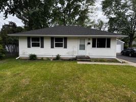 featured image of 805 Hollyberry Dr