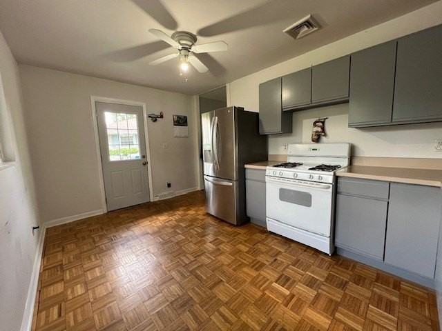 805 Hollyberry Dr - Photo 4 of 14