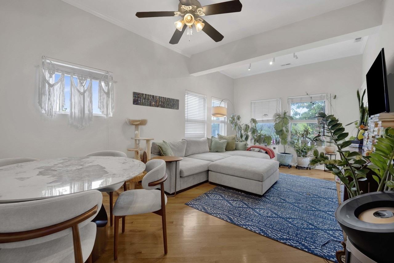 3201 W Argyle St #3N - Photo 5 of 15