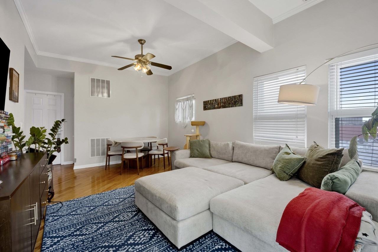 3201 W Argyle St #3N - Photo 7 of 15