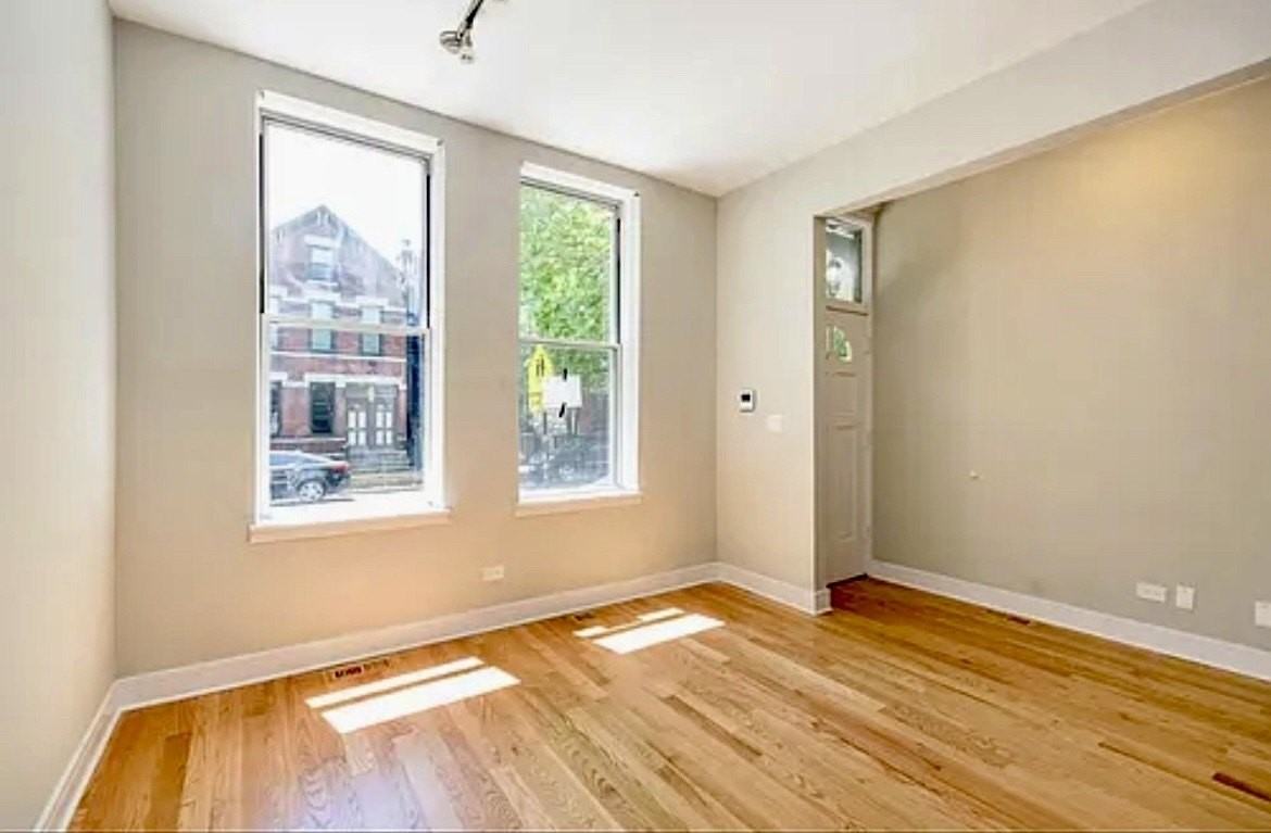 1812 W Cortland St #1F - Photo 4 of 23