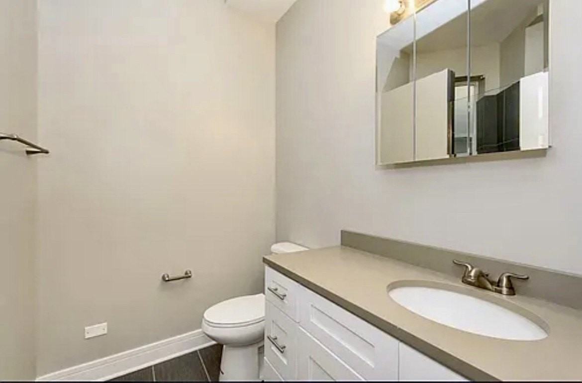 1812 W Cortland St #1F - Photo 7 of 23