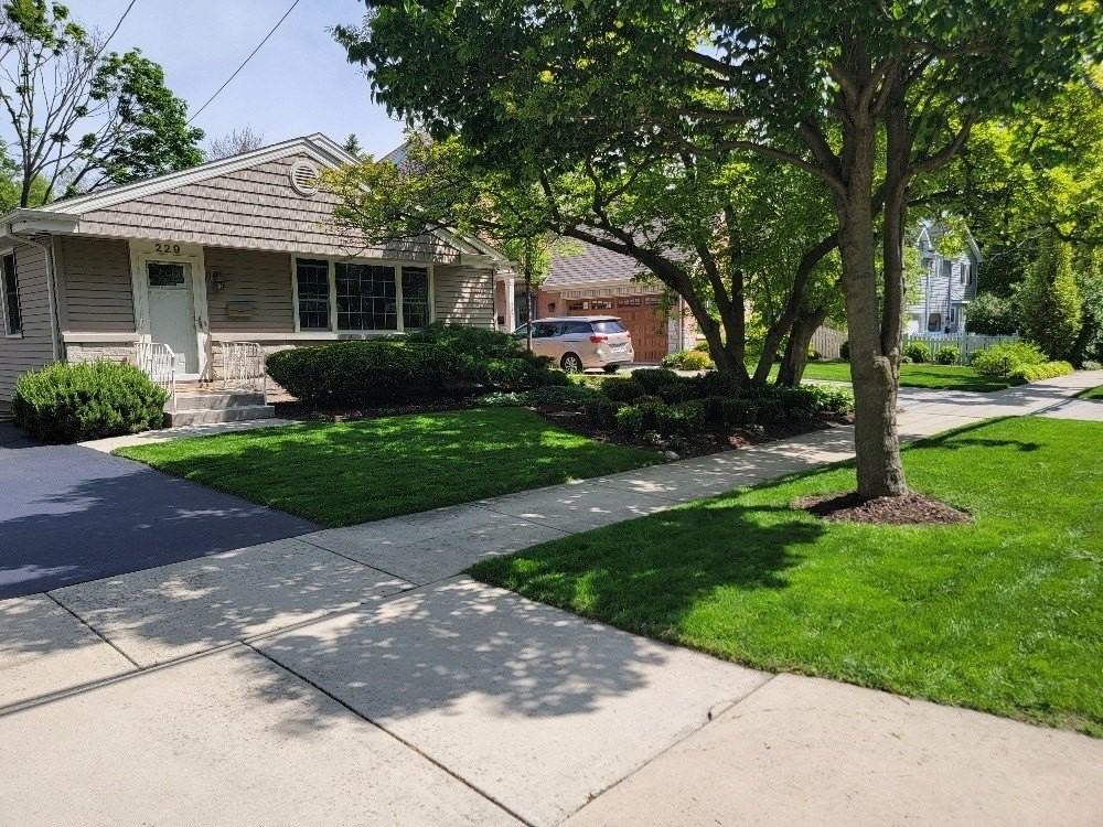 229 Fuller Rd - Photo 2 of 20