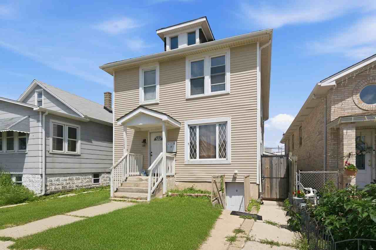 6939 S Komensky Ave #2 - Photo 3 of 16
