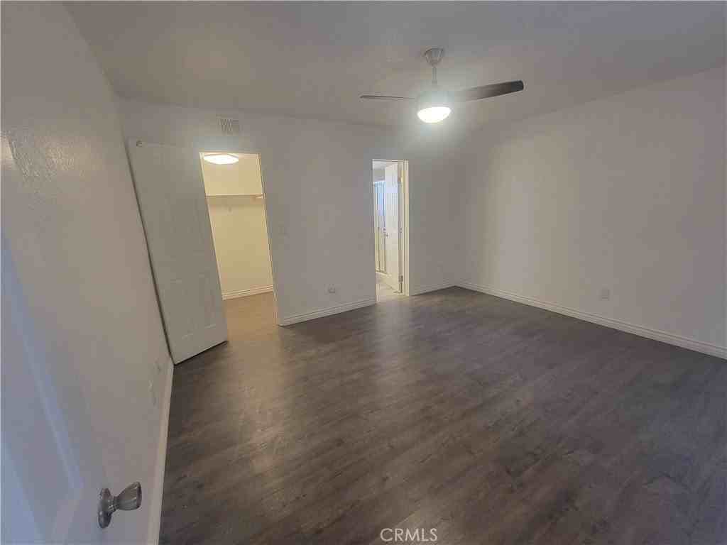 15005 Indiana Ave - Photo 3 of 7