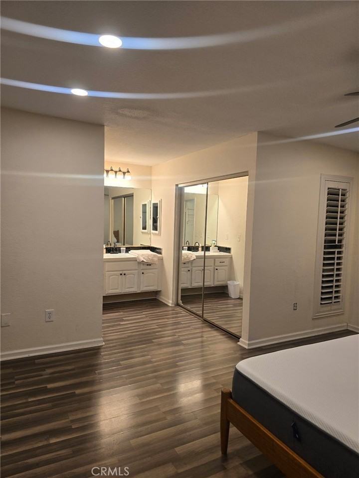 4406 Sea Harbour Dr - Photo 4 of 7