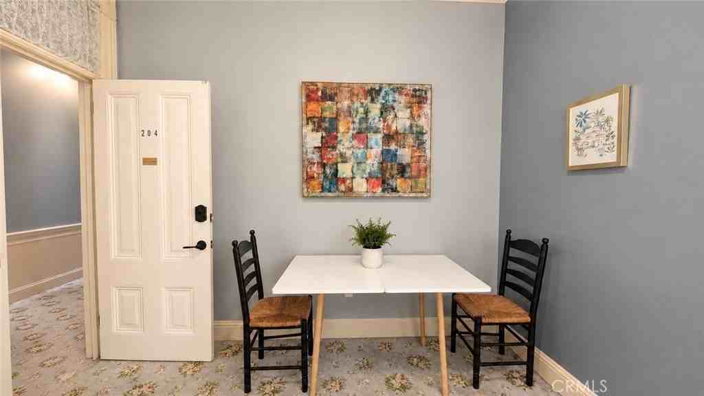 225 N Lima St #204 - Photo 5 of 11