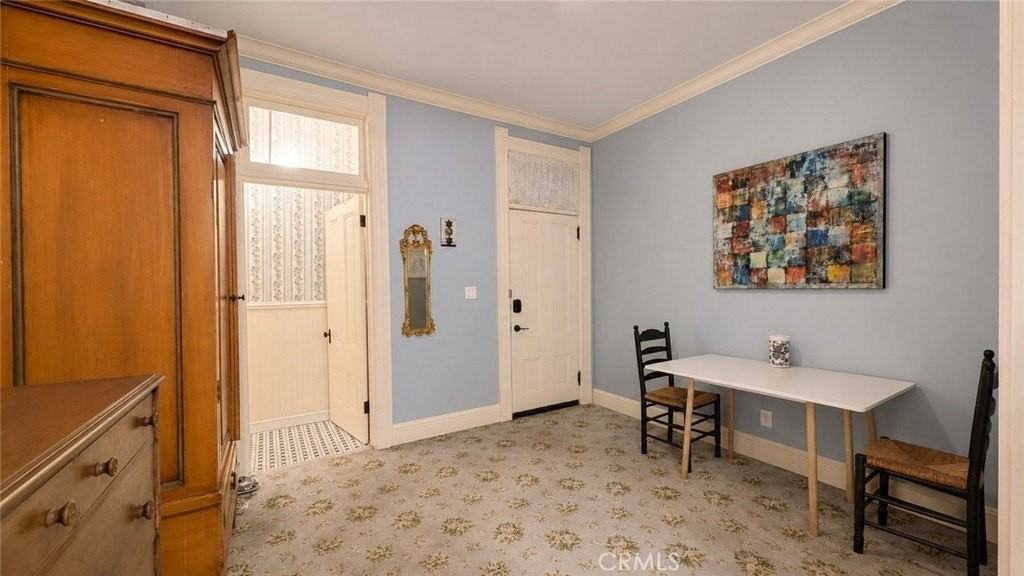 225 N Lima St #204 - Photo 7 of 11