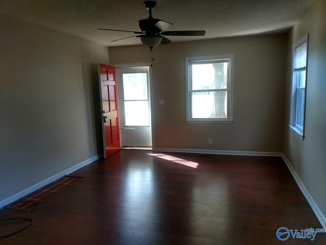 2035 Vanderbilt Dr Sw - Photo 3 of 17