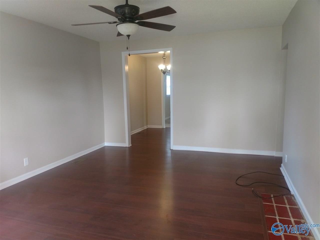 2035 Vanderbilt Dr Sw - Photo 4 of 17