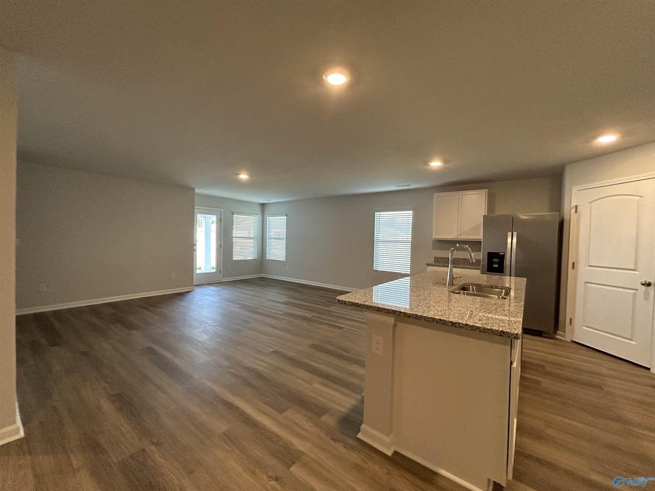10000 Anders Way Se - Photo 4 of 17