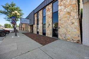 featured image of 310 N Michigan St