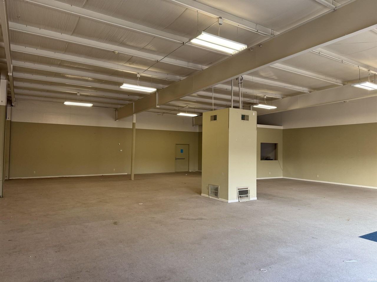 2166 N Oak Dr - Photo 5 of 8
