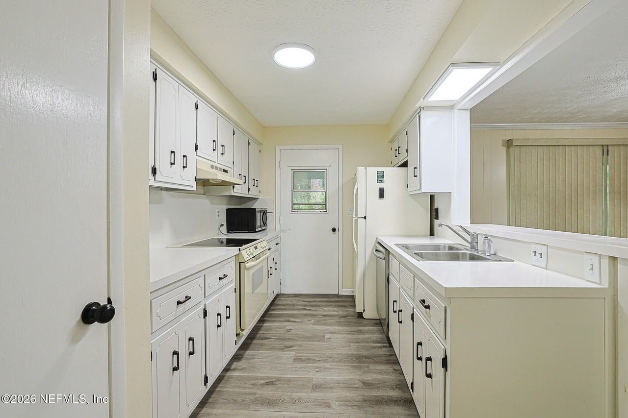 3475 Baker Rd - Photo 3 of 35
