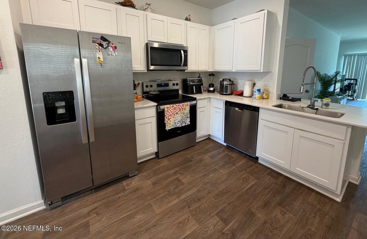 9153 Stony Brook Rd - Photo 6 of 17