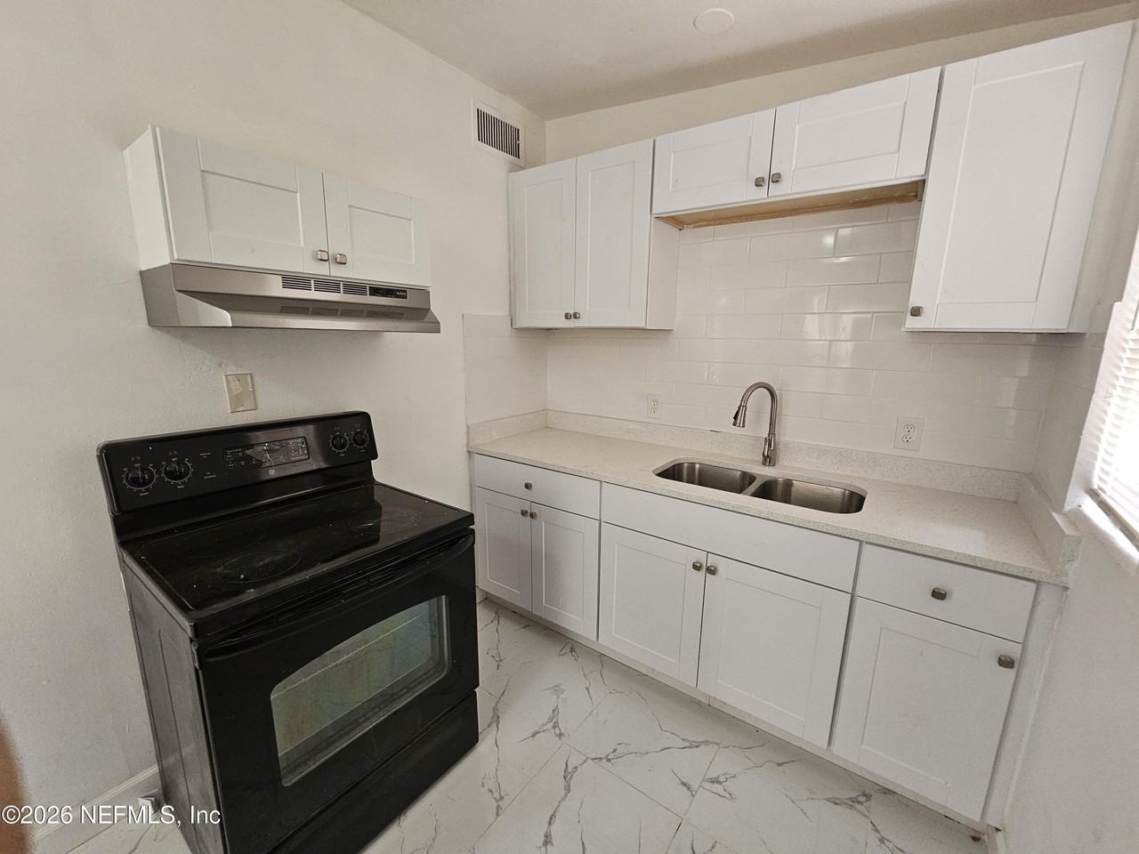 2736 Lippia Rd - Photo 4 of 11