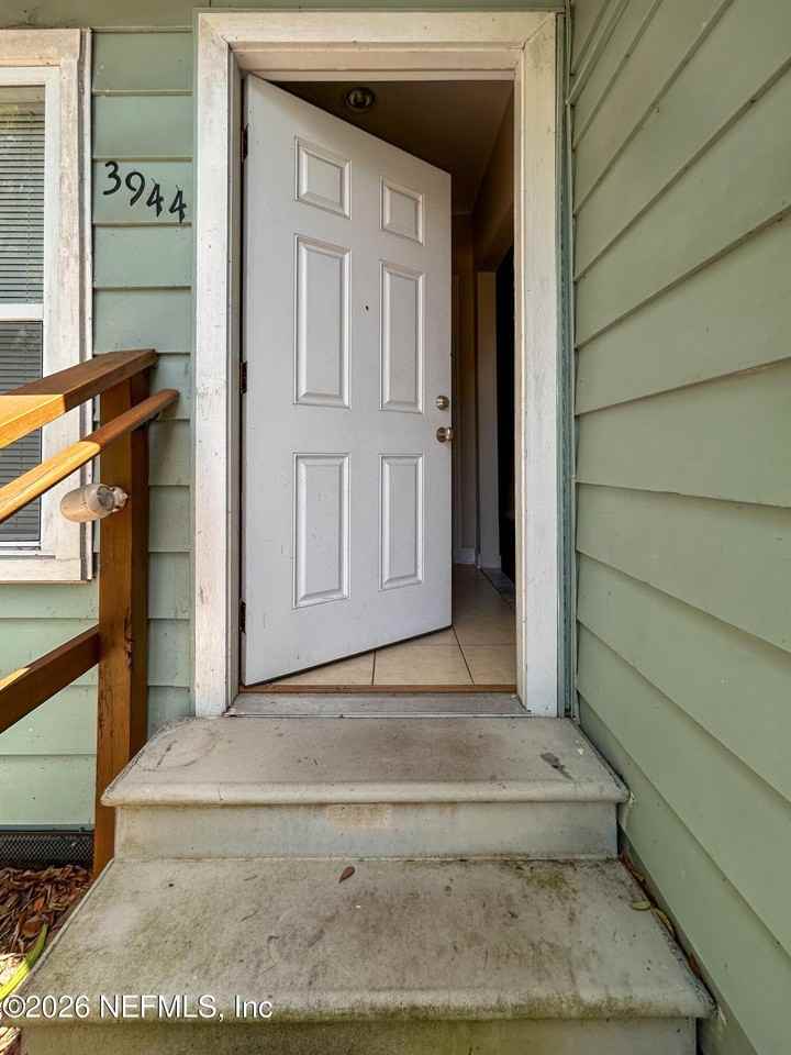 3944 Boone Park Ave - Photo 3 of 22