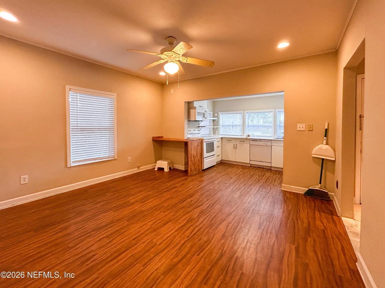 3944 Boone Park Ave - Photo 5 of 22