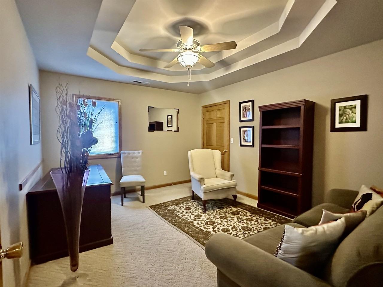 603 N Wayne St - Photo 6 of 9