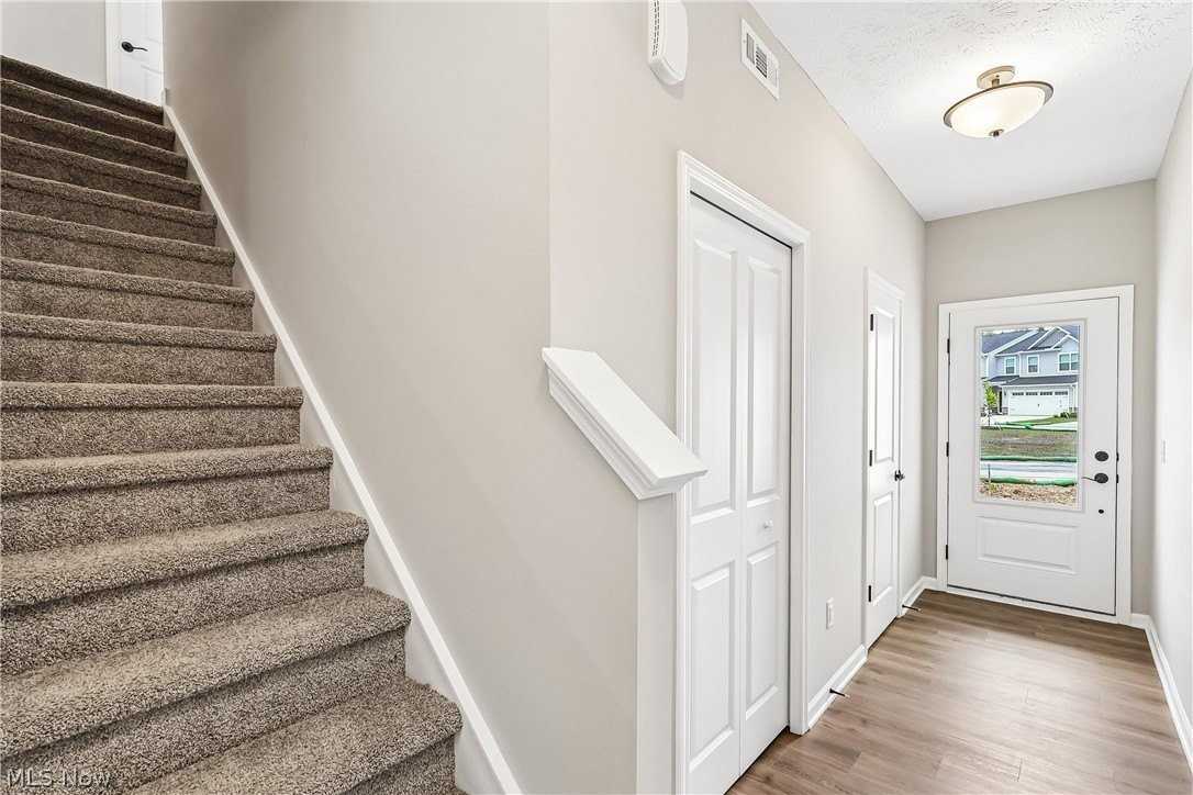 3528 Bushwillow Dr - Photo 4 of 41