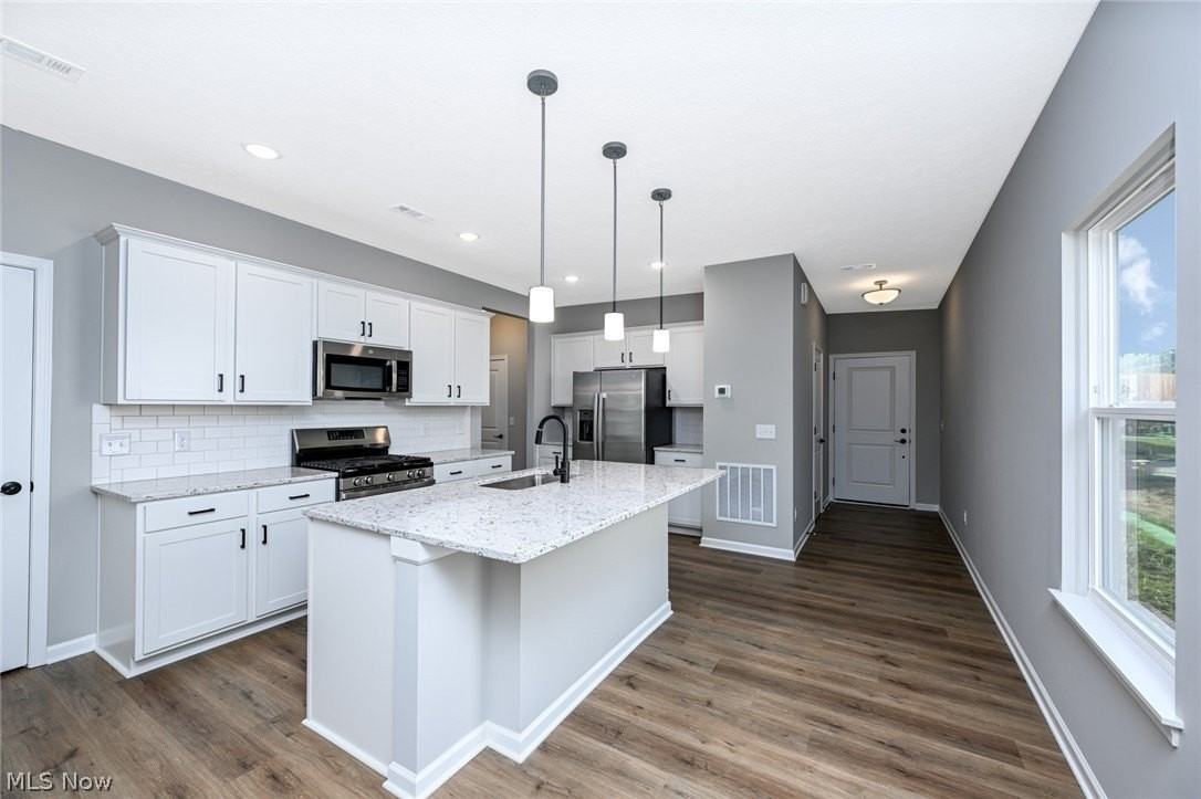 3524 Bushwillow Dr - Photo 4 of 28