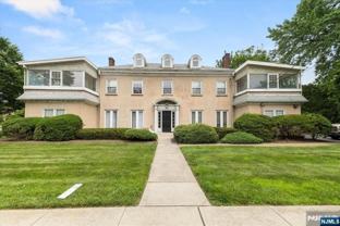 61 Glenwood Rd - Photo 1 of 1