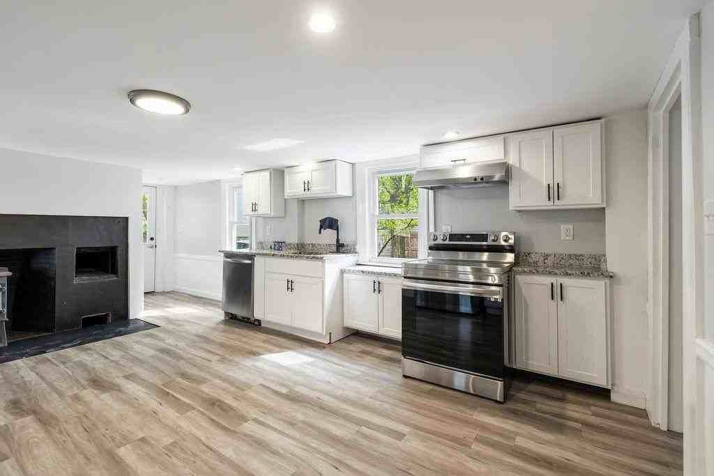 3 Portsmouth Ave - Photo 7 of 45