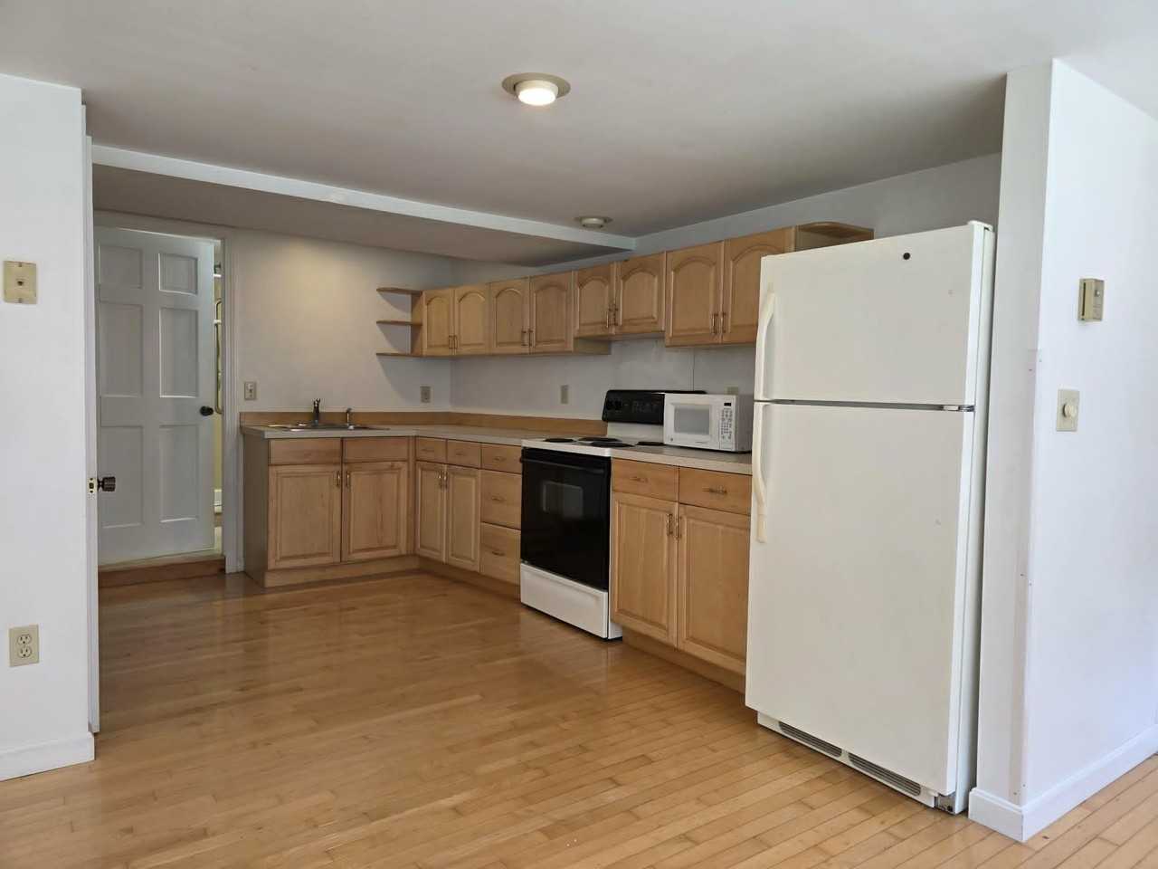 132 1st Crown Point Rd #BS - Photo 2 of 16