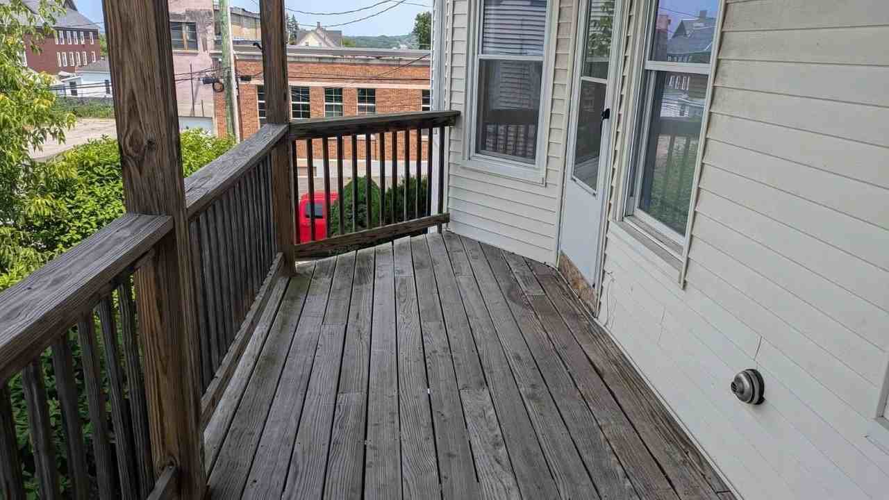637 Harvard St #2A - Photo 4 of 7