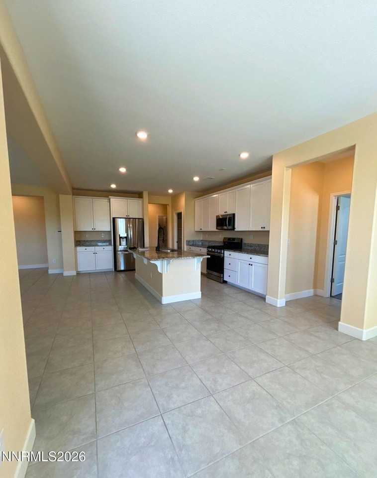 6224 Red Stable Rd - Photo 6 of 26