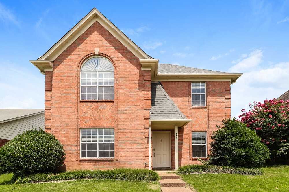 784 Breeze Way