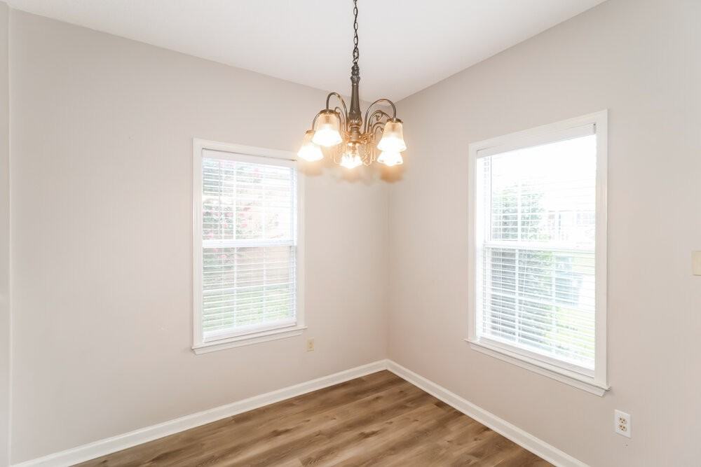 784 Breeze Way - Photo 7 of 17