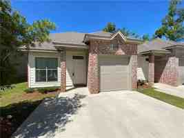 featured image of 712 Heavens Dr #C