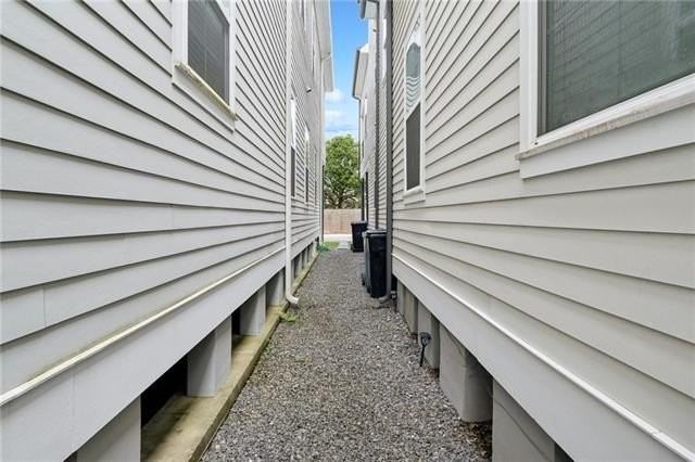 2410 Valence St #2410 - Photo 4 of 25