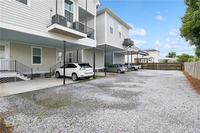2410 Valence St #2410 - Photo 6 of 25