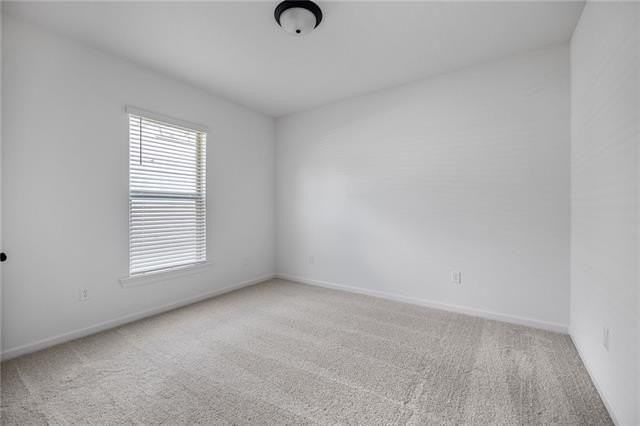 185 SOUTHGATE Drive - Photo 5 of 10