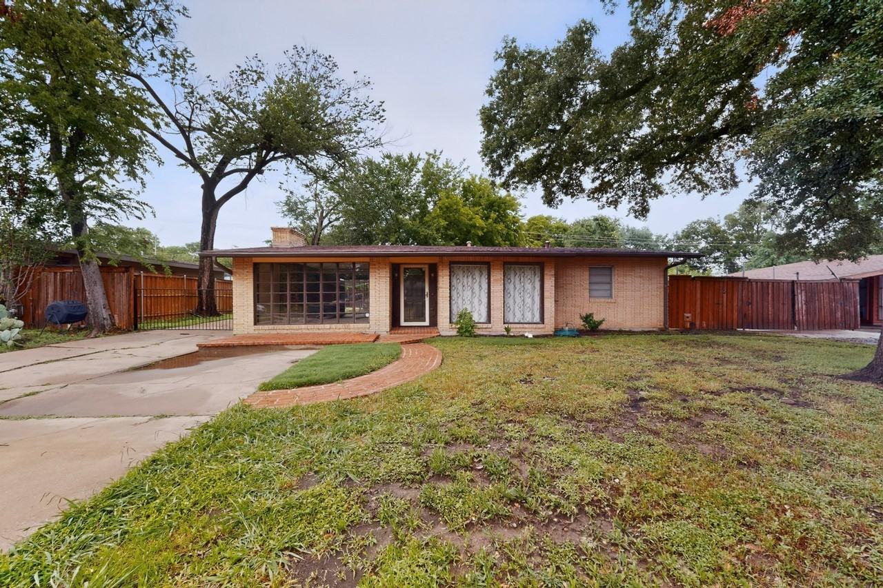 1903 Skylark Dr - Photo 2 of 40