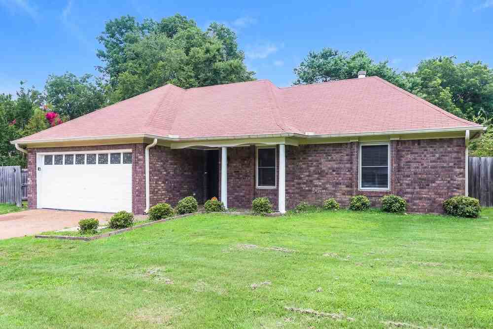 1366 Sandy Stone Ln - Photo 3 of 16