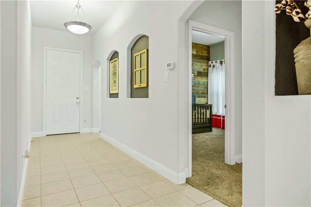 260 Hilltop Dr - Photo 3 of 25