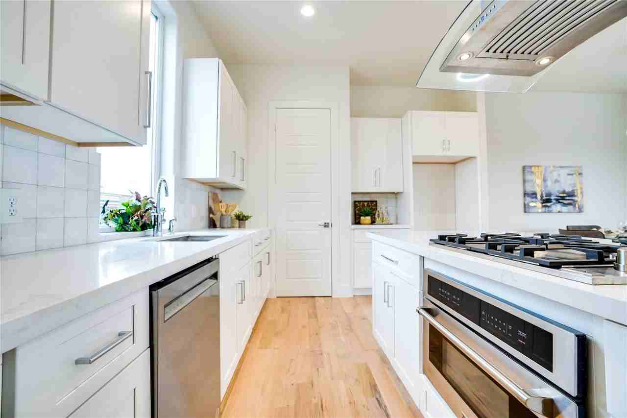 1612 Bennett Ave #102 - Photo 7 of 26