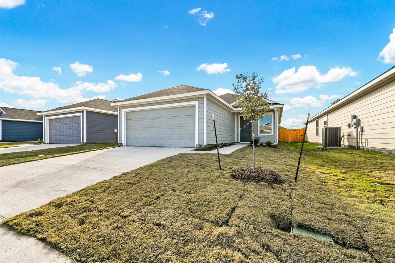 135 Wheatgrass Ln - Photo 2 of 25