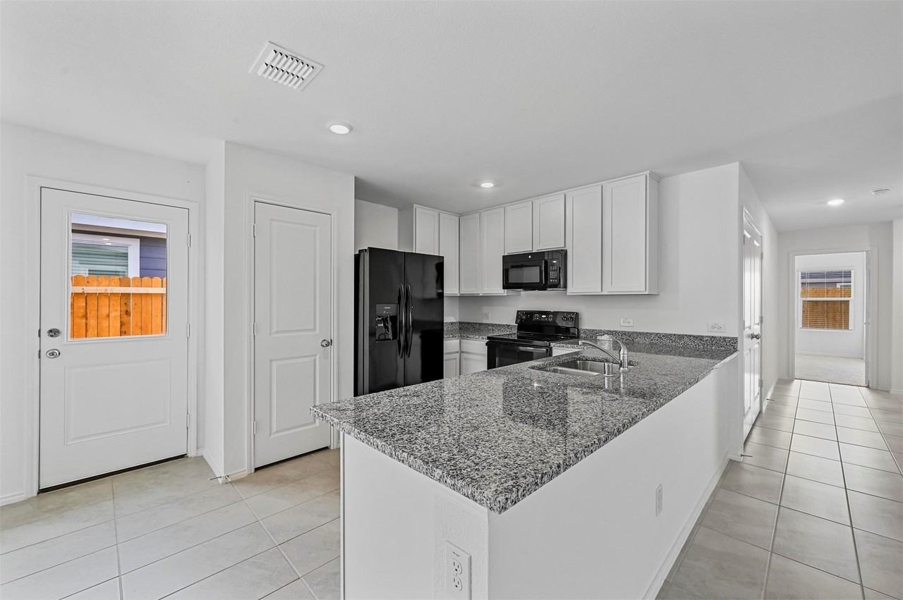 135 Wheatgrass Ln - Photo 7 of 25