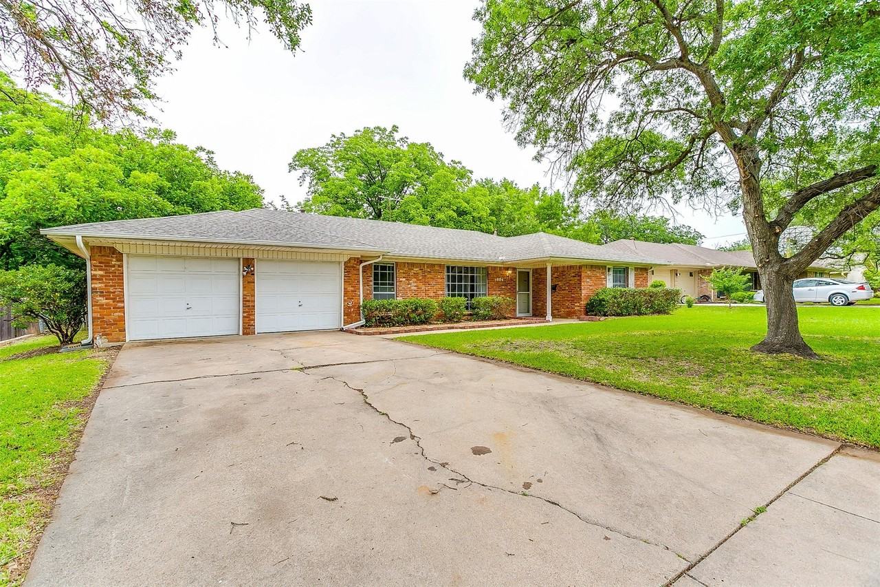 4804 Whistler Dr - Photo 3 of 40