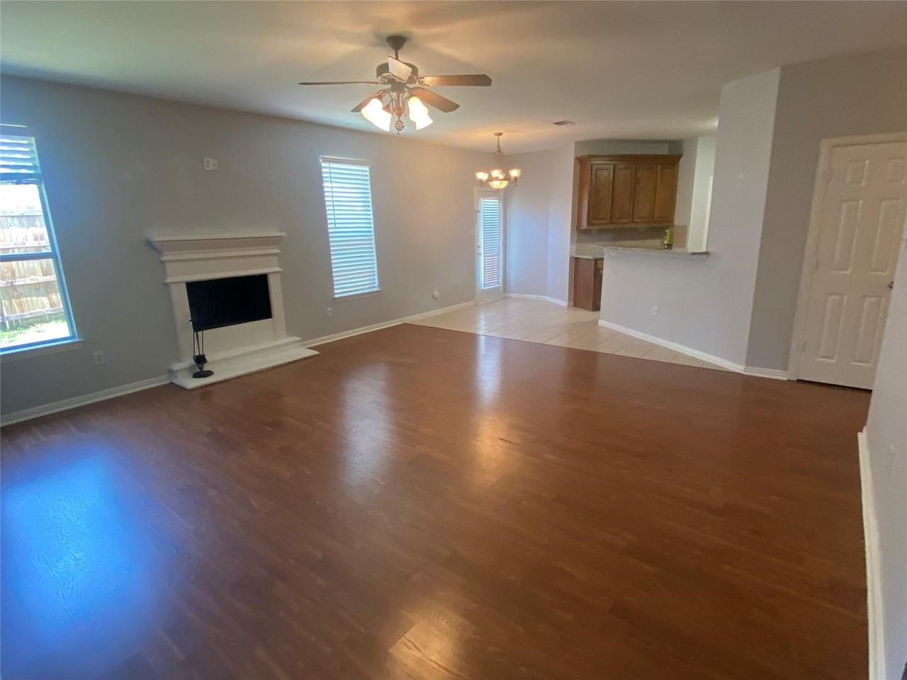 1609 Shady Oaks Ln - Photo 3 of 3