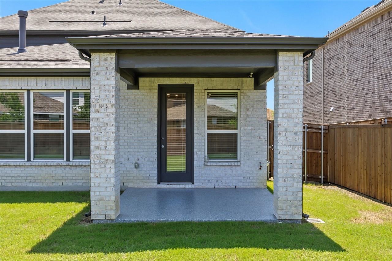 3629 Highland Bayou Dr - Photo 5 of 30